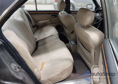 1984 Jaguar Xj6 Vanden Plas z USA, uszkodzony, nr VIN SAJAY1343EC381772